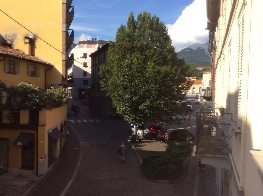 My Room Center Station Lecco 0*,  Italy
